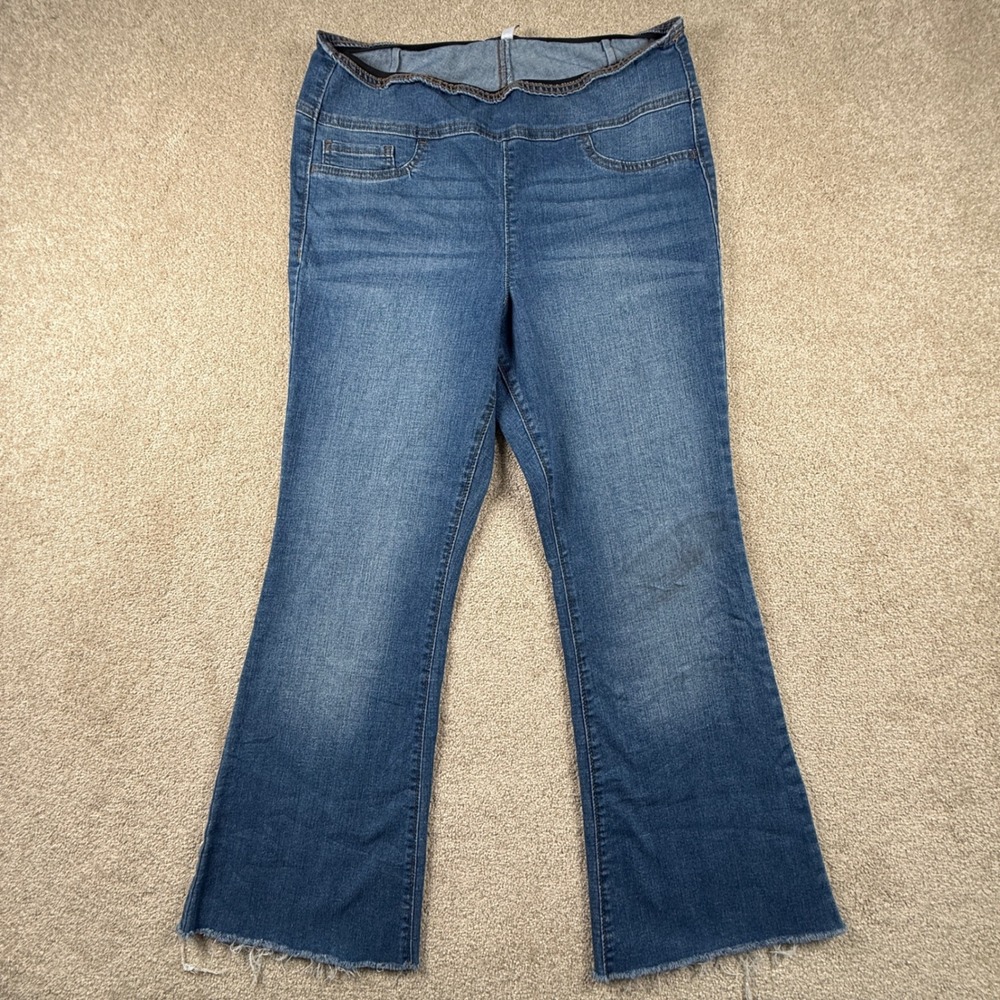 Sofia Jeans by Sofia Vergara Melisa Flare Pull On Denim Blue Medium Wash Size 12